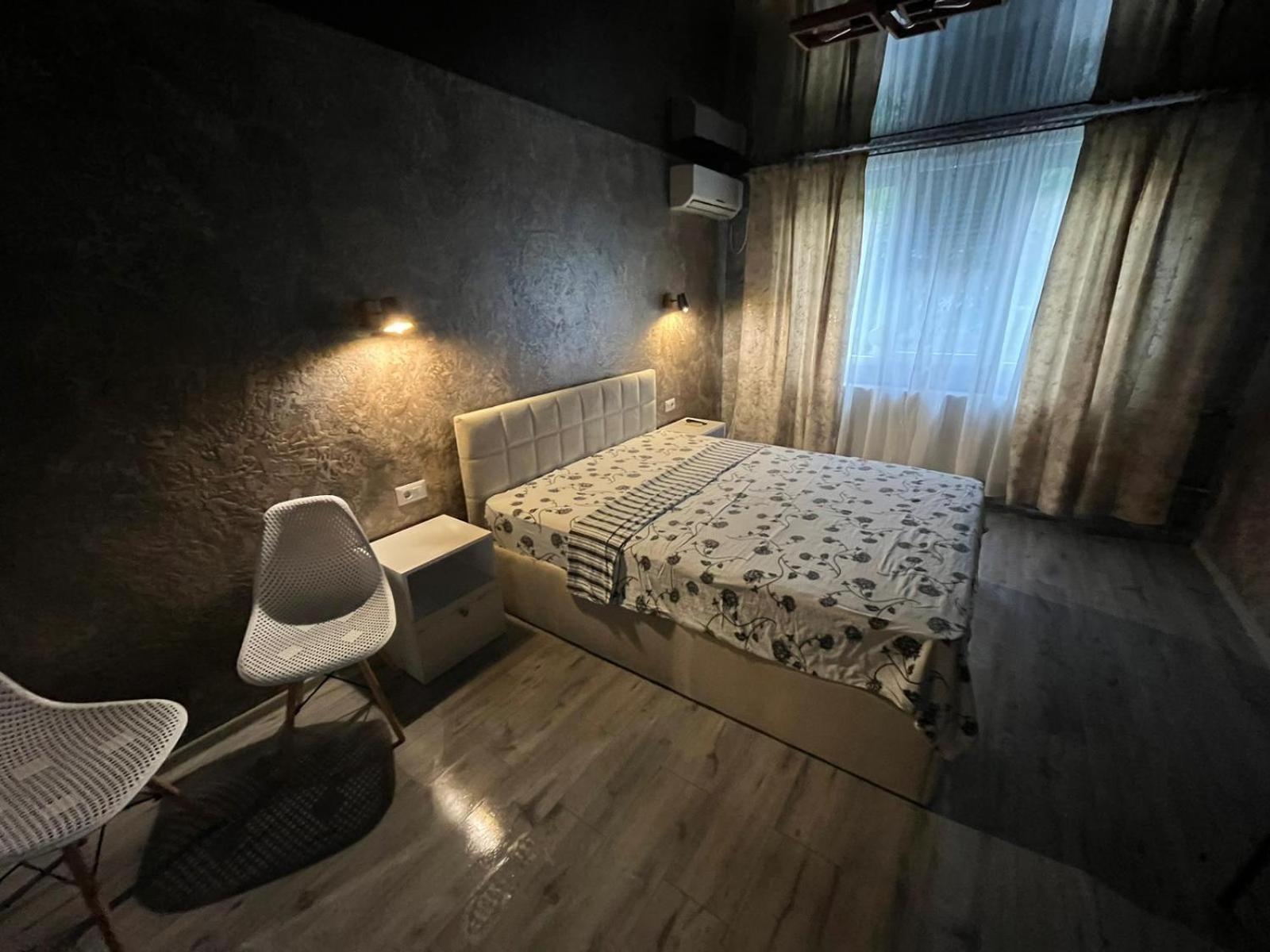 Downtown Galati Studio Luaran gambar
